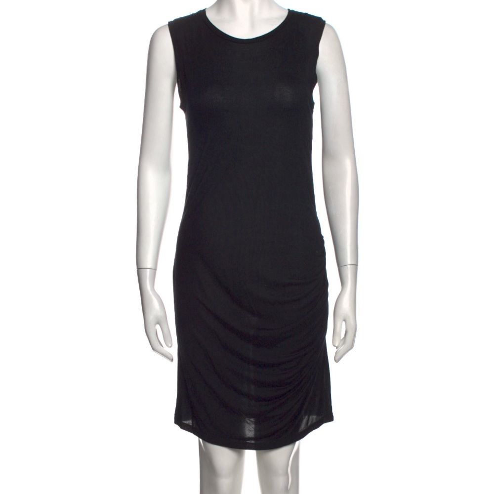 Haute Hippie
Scoop Neck Knee-Length Dress Size: L